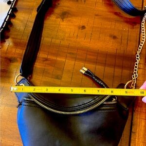 Vegan cross body, handmade from Etsy